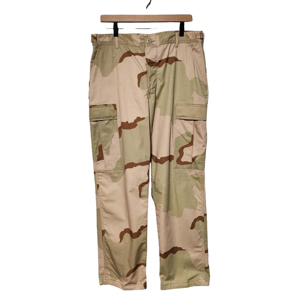 US MILITARY Camo Cargo Pants Mens Medium Short Tan Green Utility CamoCore